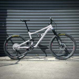 SPECIALIZED | STATUS 140 | SHIMANO DEORE | S5 | CLAY